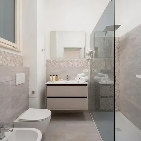 Hub 1 3* Bari